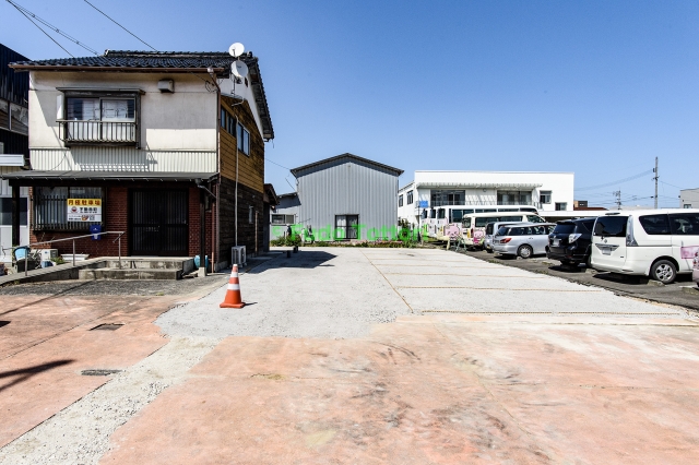 美女そば駐車場の月極駐車場