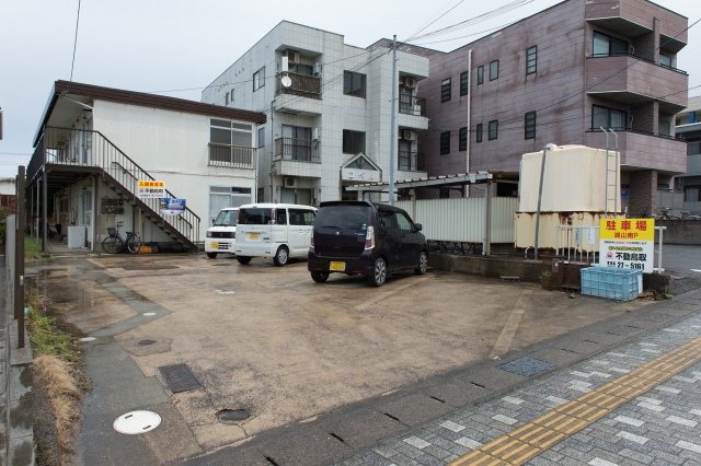 湖山南アパート駐車場の月極駐車場