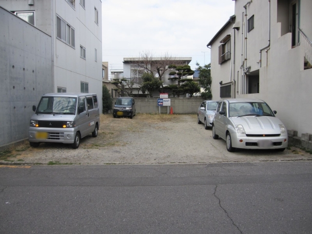 第61多賀町モータープールの月極駐車場