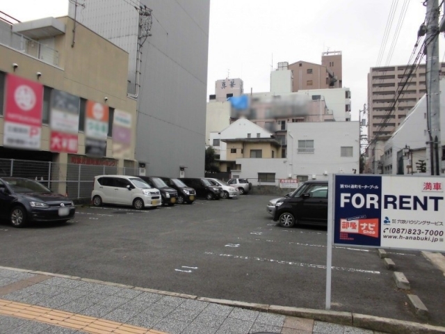 第104通町モータープールの月極駐車場