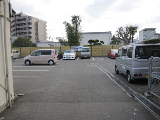 第107錦町モータープールの月極駐車場