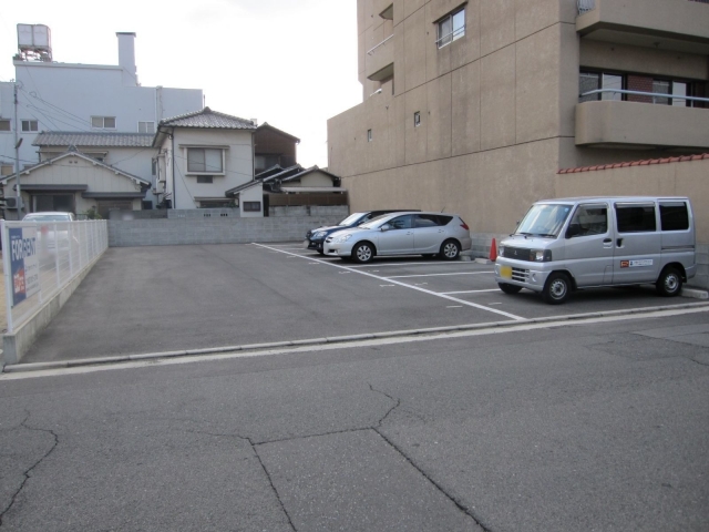 第114錦町モータープールの月極駐車場