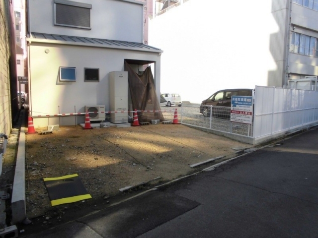 栗林公園東パーキングの月極駐車場