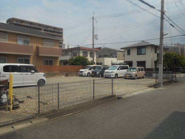 千僧木田ガレージの月極駐車場