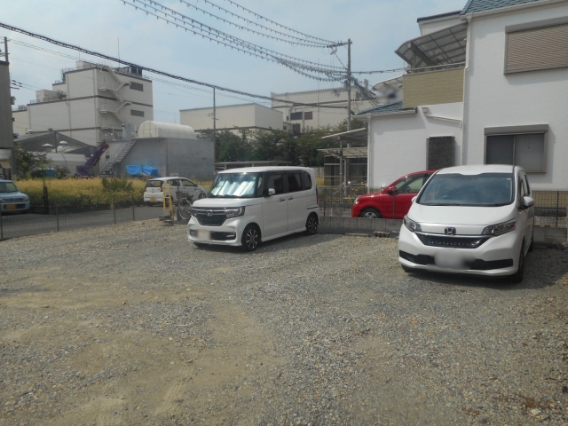 千僧木田ガレージの月極駐車場3