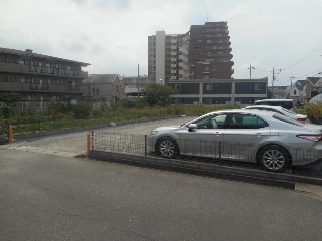 千僧第２木田ガレージの月極駐車場
