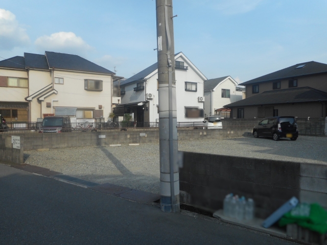 千僧第３木田ガレージの月極駐車場2