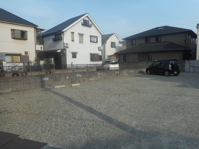 千僧第３木田ガレージの月極駐車場3