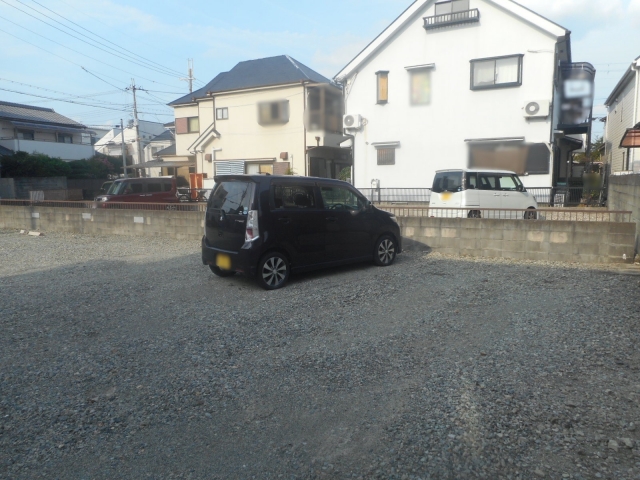 千僧第３木田ガレージの月極駐車場4