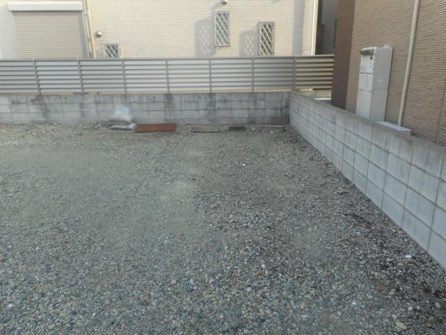 千僧第３木田ガレージの月極駐車場5