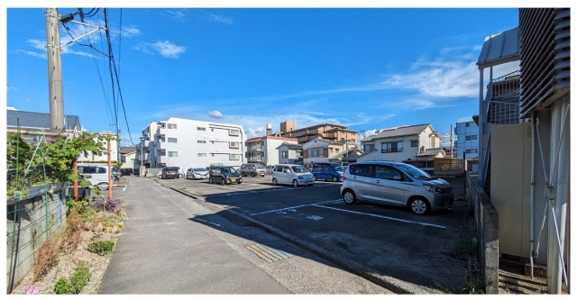 松山ヤクルト　小坂第一パーキングの月極駐車場