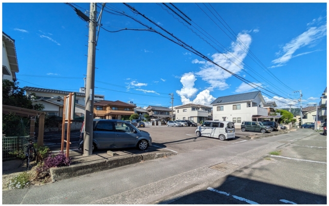 松山ヤクルト小坂第二パーキングの月極駐車場