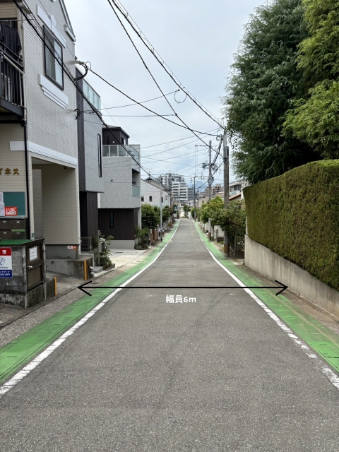 アイネスの月極駐車場