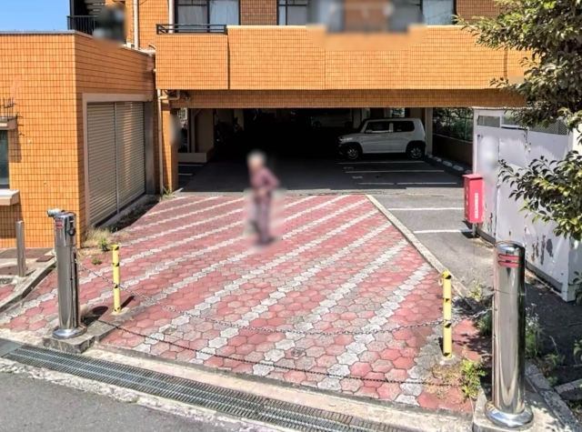 ふぁみ～ゆアビコⅡの月極駐車場