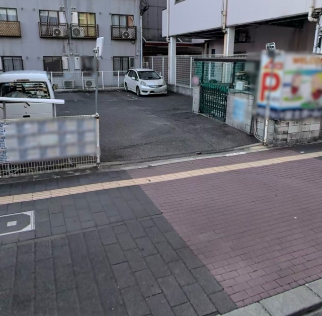 シティハイツ成育の月極駐車場