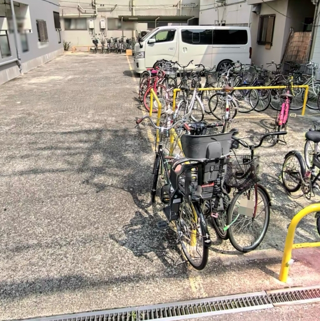 MKマンション玉津の月極駐車場