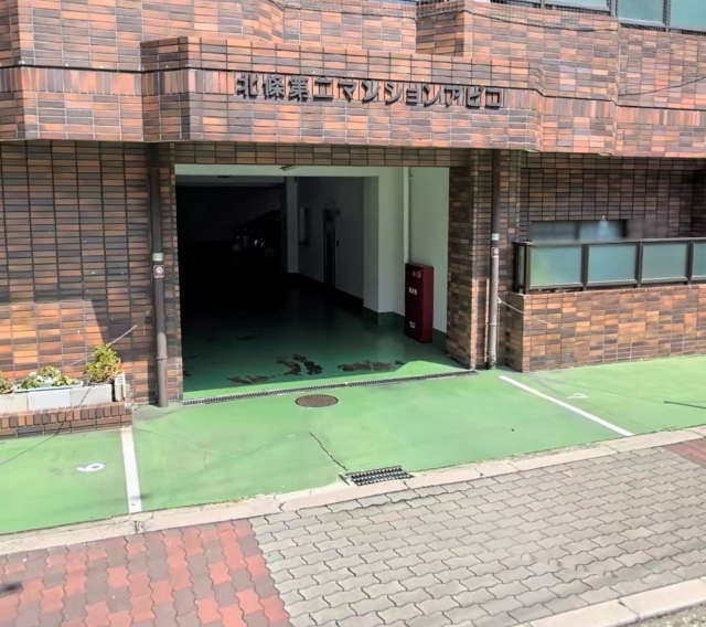 北條第二マンションアビコの月極駐車場