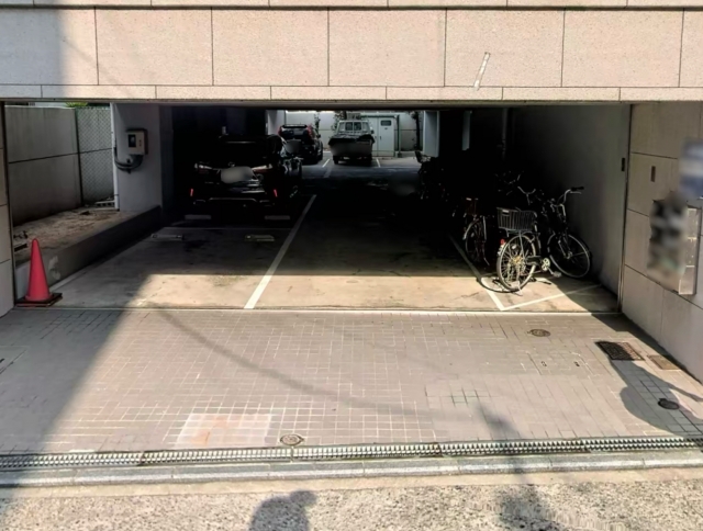 サンシャイン西宮の月極駐車場