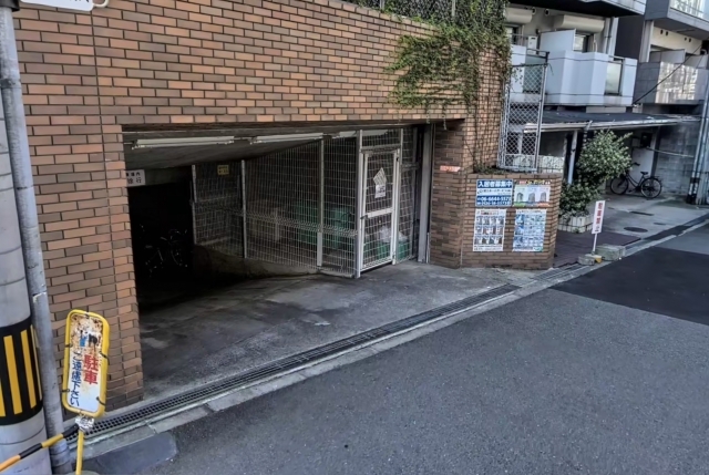 夕陽ヶ丘レヂデンスの月極駐車場