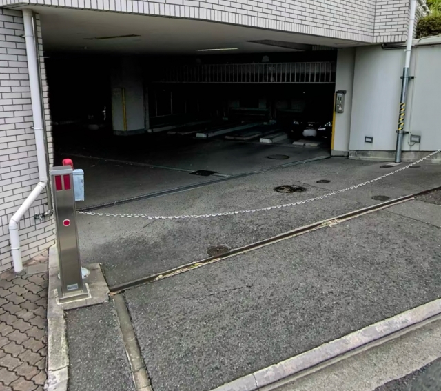 ライオンズマンション檜尾の月極駐車場