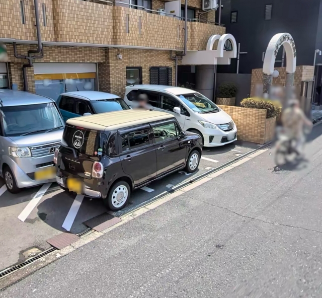 カサ・エルドラード弐番館の月極駐車場