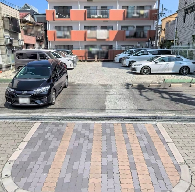 ロータス華陽の時間貸し駐車場