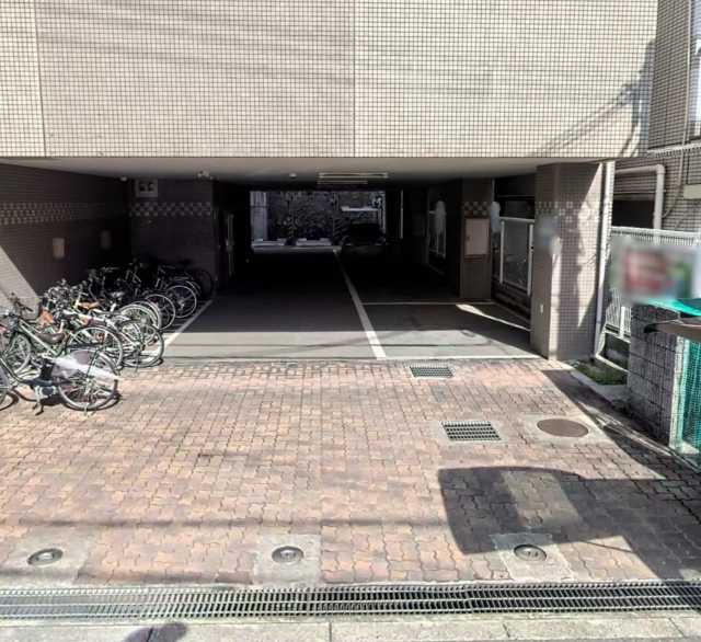 メゾン・ド・リーの月極駐車場