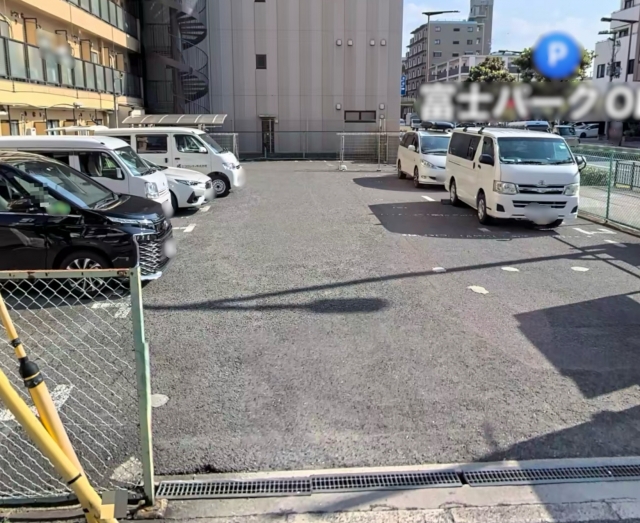 グランドハイツ湯里新駐車場の月極駐車場