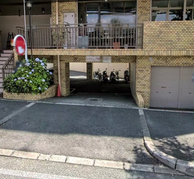 千里サンハイツの月極駐車場