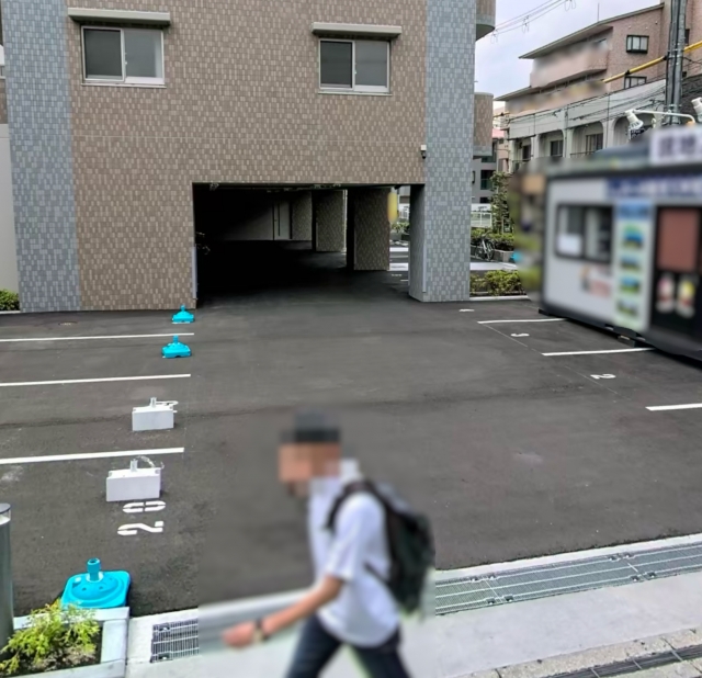 ふぁみ～ゆ服部天神の月極駐車場