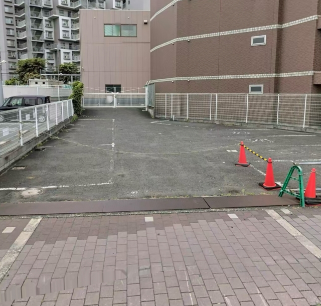 ふぁみ〜ゆ新金岡第２駐車場の月極駐車場