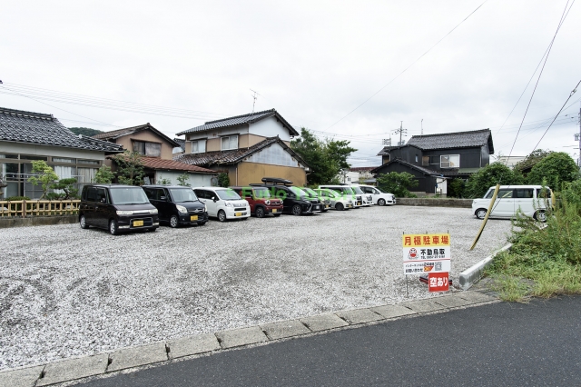 立川南バス停そば駐車場の月極駐車場