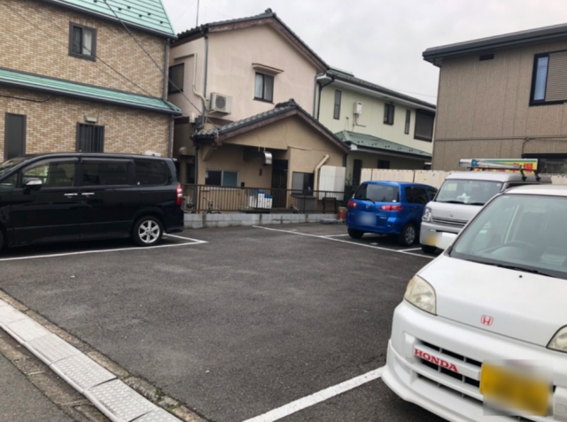 春日町二丁目駐車場の月極駐車場