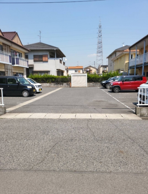 コーポテルスター敷地内駐車場の月極駐車場