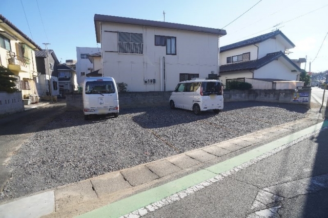 片岡町N駐車場の月極駐車場2