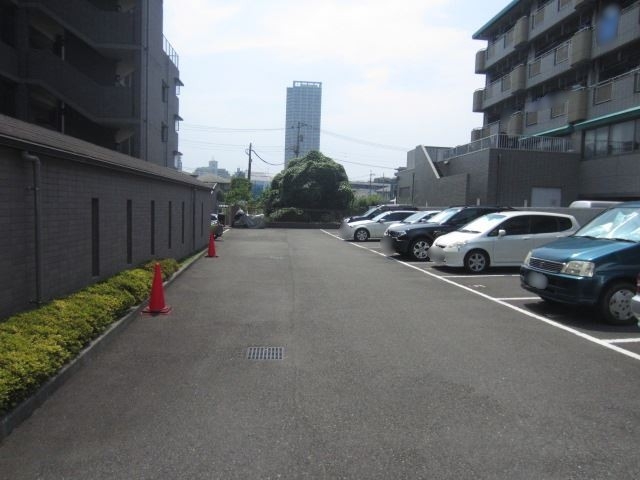 サントル野川駐車場の月極駐車場