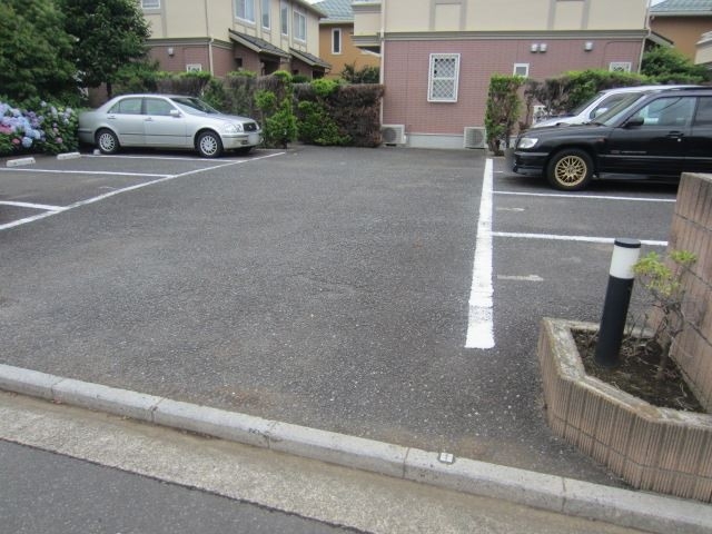 ネオアージュ吉祥寺駐車場の月極駐車場