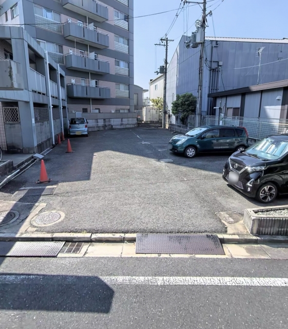 アルテハイム東大阪の月極駐車場