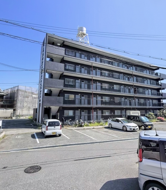 カルム魚住の月極駐車場