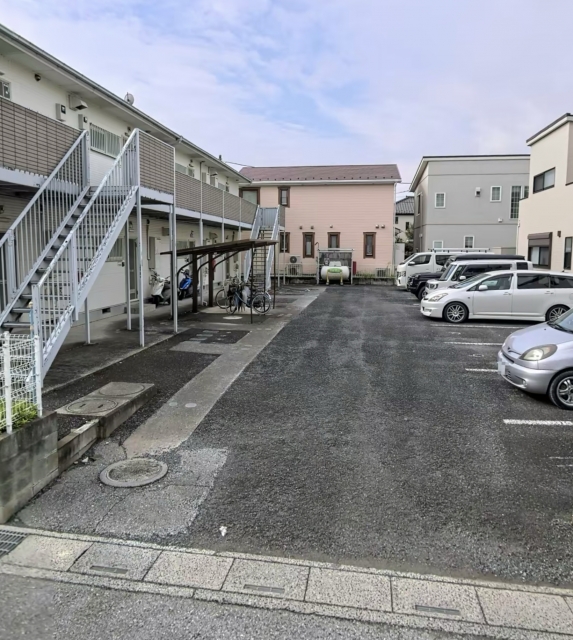 クラシオン豊春の月極駐車場