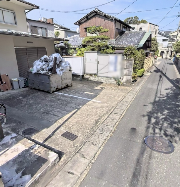 ジーメゾン山科ノースの月極駐車場