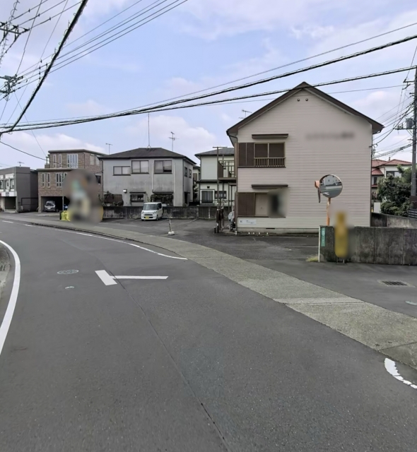 ジーライズ厚木妻田の月極駐車場