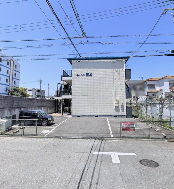 セシール鴨池の月極駐車場
