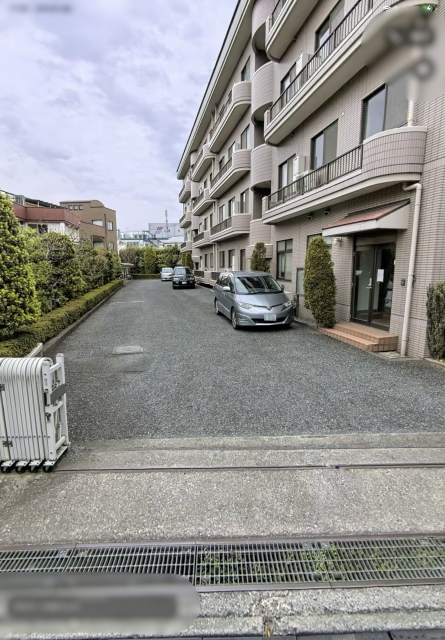 テラスレジデンス伊奈平の月極駐車場
