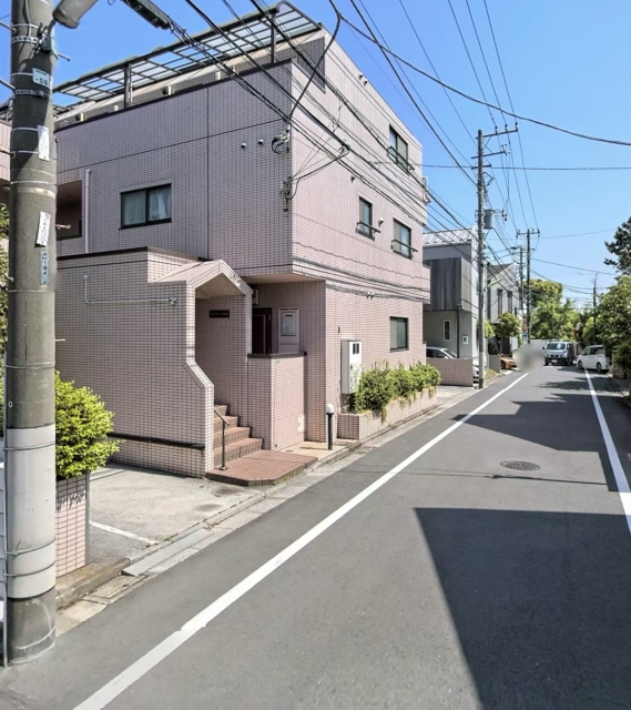 ハイツユウビの月極駐車場