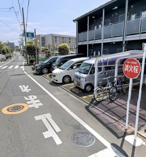 フラットウエスト1の月極駐車場