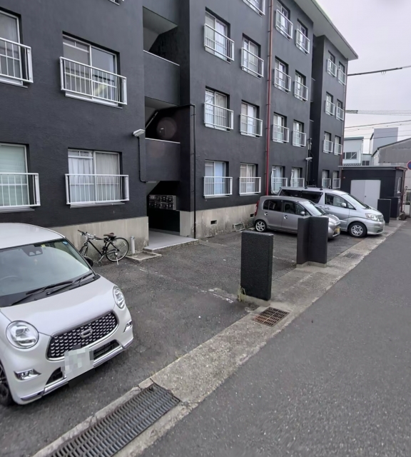 マンションシャトーの月極駐車場