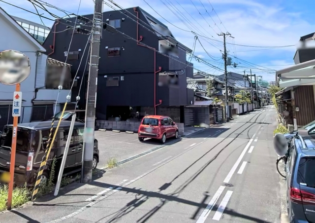 メイゾン太子橋の月極駐車場3
