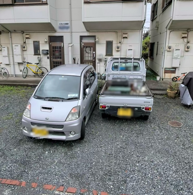 メゾネット久保稲荷Ａ棟Ｂ棟の月極駐車場