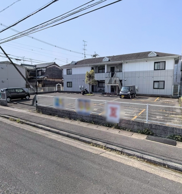 メゾンボヌールの月極駐車場